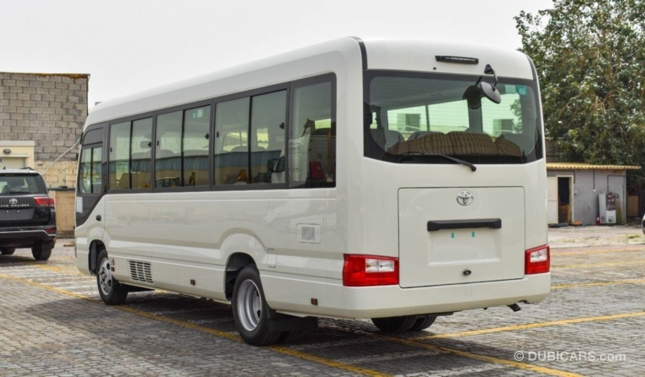 تويوتا كوستر LHD 4.2L Diesel 23 Seater DLX M/T 2024MY