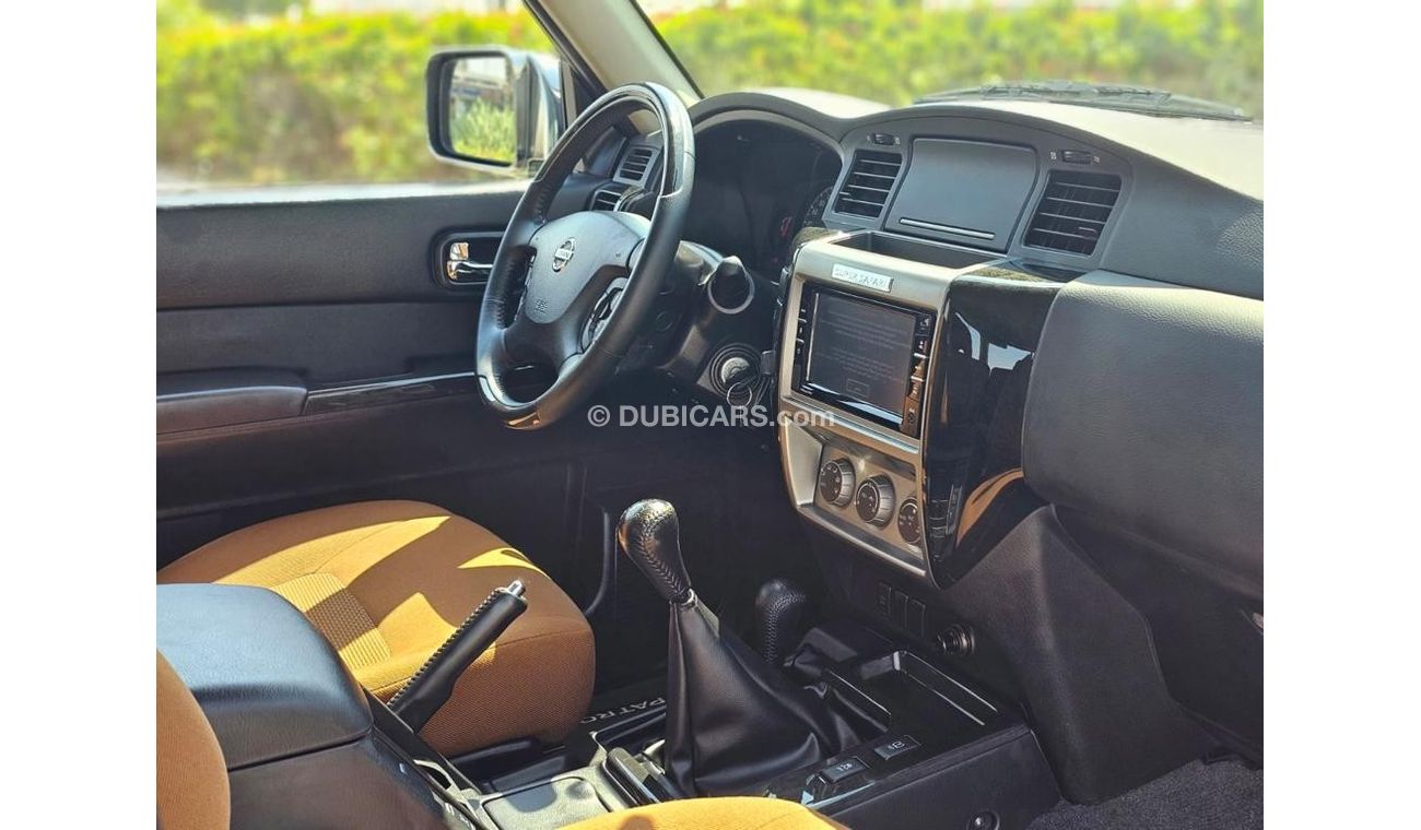 نيسان باترول سوبر سفاري 2 DOOR MANUAL TRANSMISSION GCC AGENCY WARRANTY