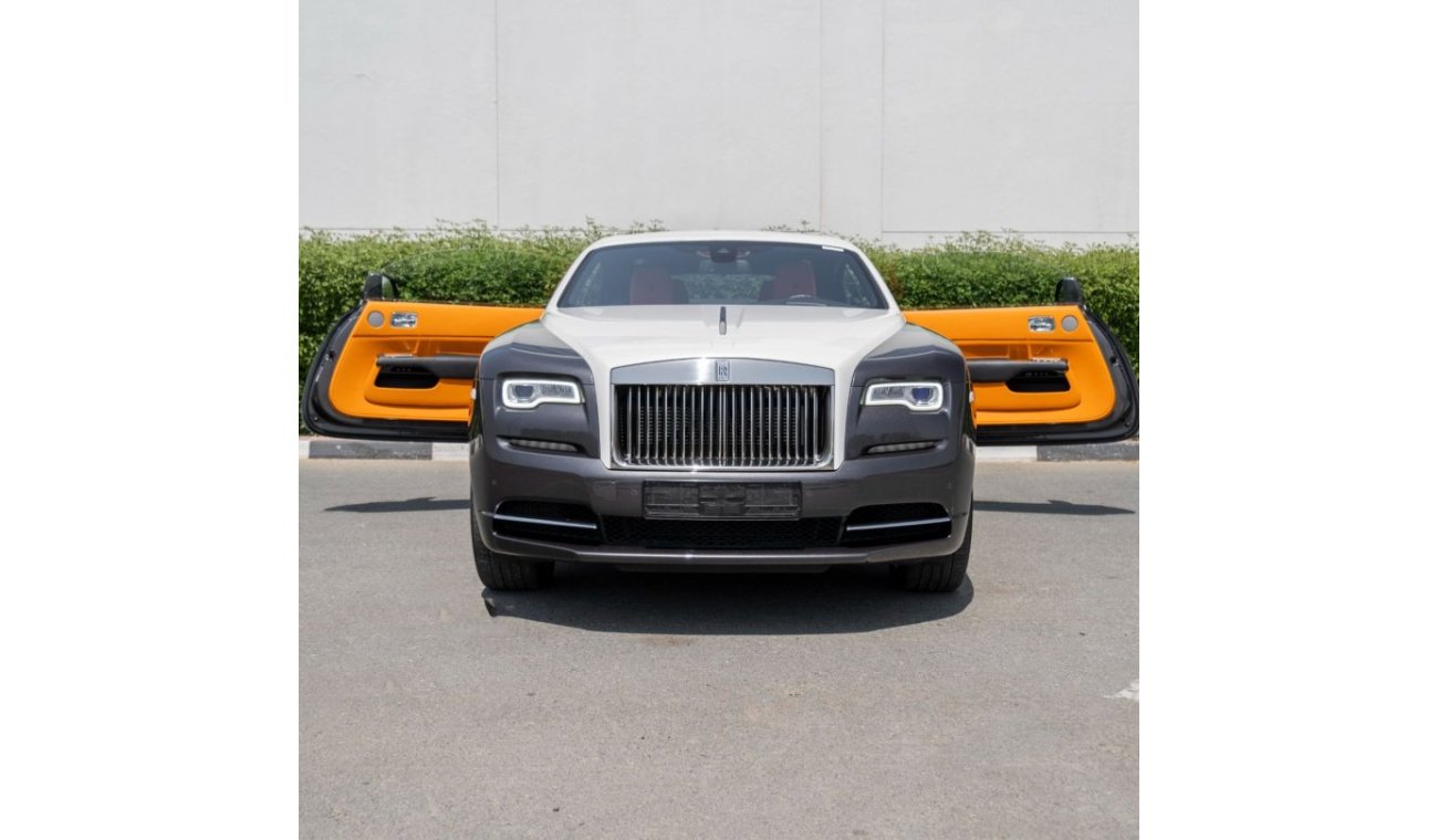 Rolls Royce Wraith Black Badge  Dourado Luxury Cars