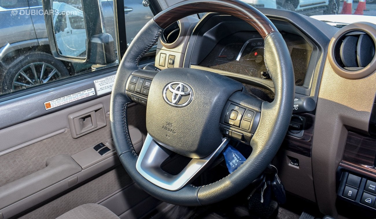 Toyota Land Cruiser Hard Top 2.8L Diesel A/T