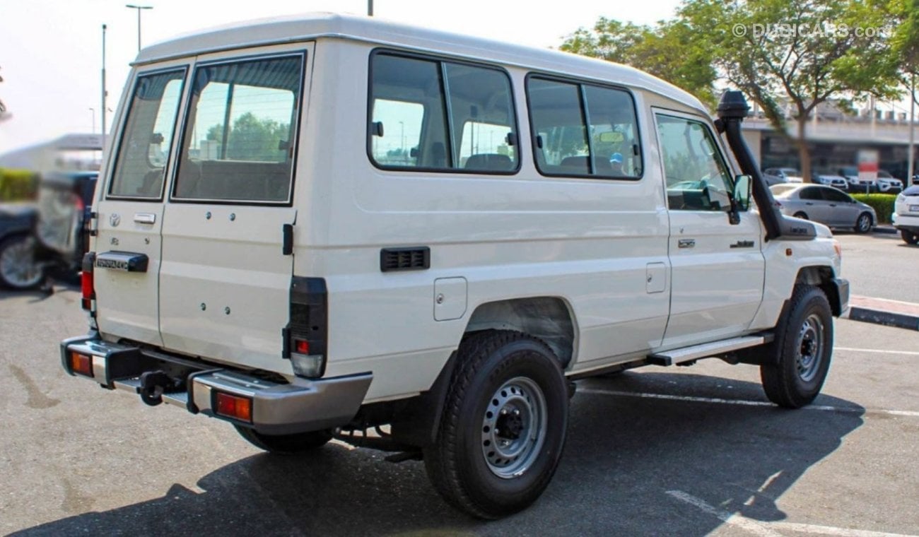 Toyota Land Cruiser Hard Top TOYOTA LAND CRUISER 78 4.5L T DSL - E MT