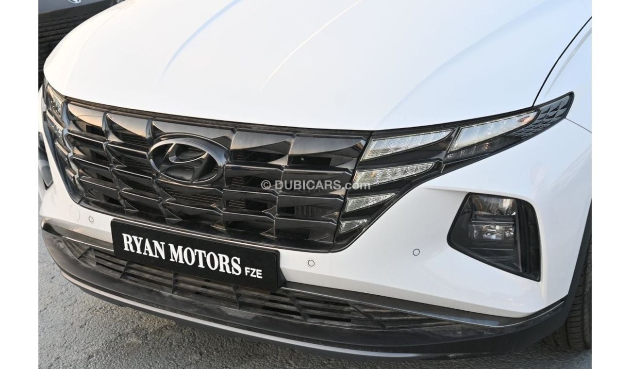 Hyundai Tucson Hyundai Tucson 1.6L Turbo, Petrol, (Mid+ Option) Model 2022, Color White (Export Price)