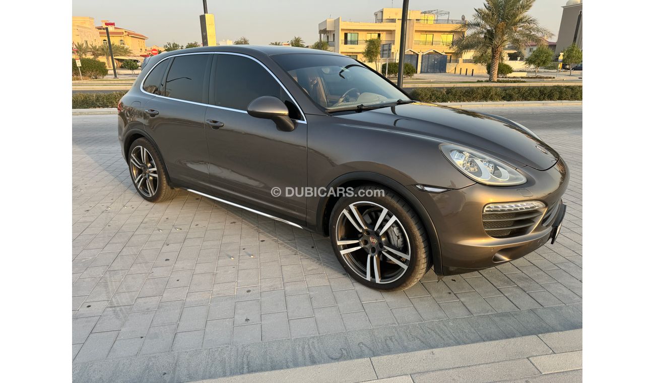 Porsche Cayenne GCC 2013 / 143000 km