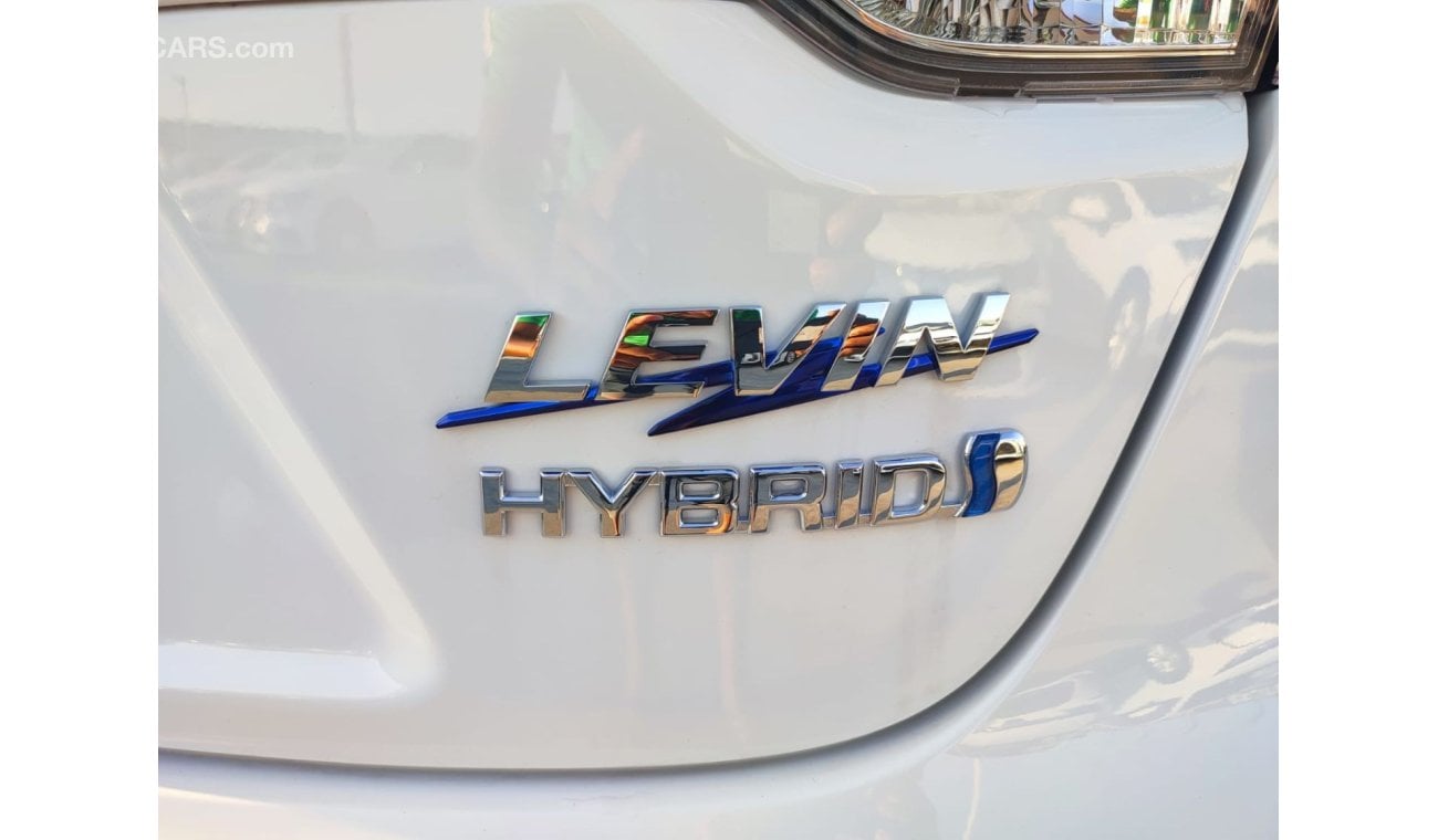 تويوتا ليفين HYBRID || 1.8 CC || Sunroof || Push Start