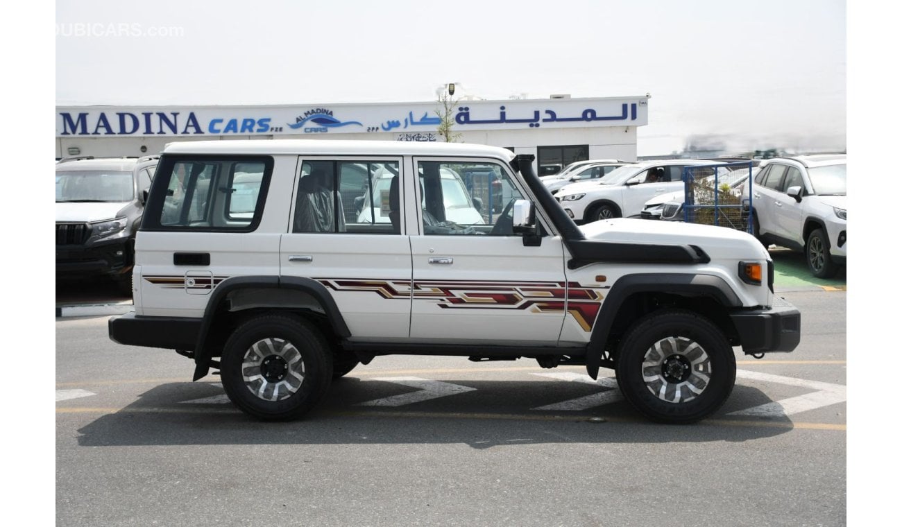 تويوتا لاند كروزر هارد توب Hardtop LX 4.0L V6 Petrol Automatic