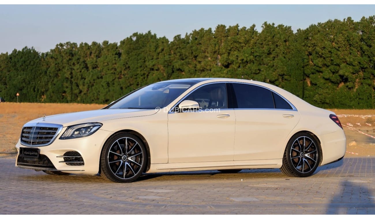 Mercedes-Benz S 560 Std 4.0L (463 HP)