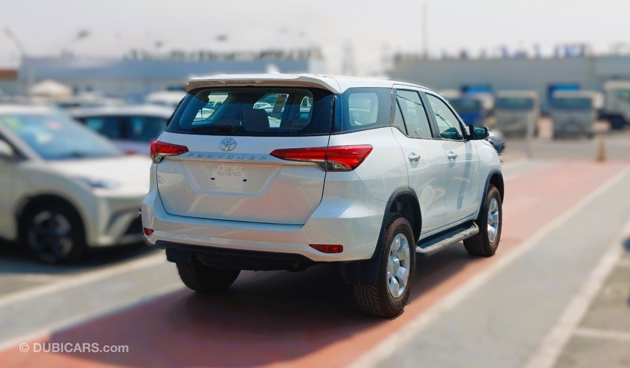 تويوتا فورتونر Toyota Fortuner 2.4L Diesel GCC MID 2024YM