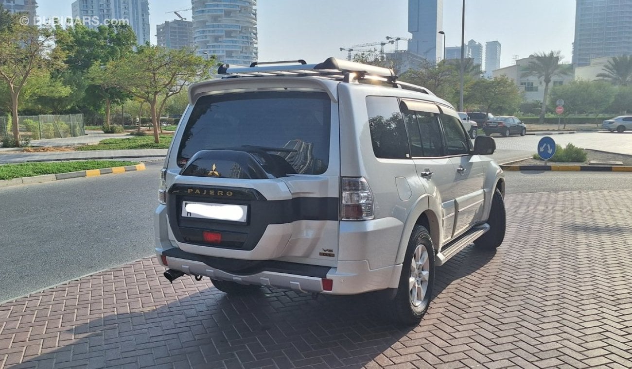 Mitsubishi Pajero GLS Midline Sunroof 3.0L V6