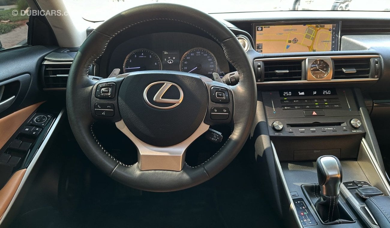 Lexus IS300 Premier 2019 Full Service History GCC