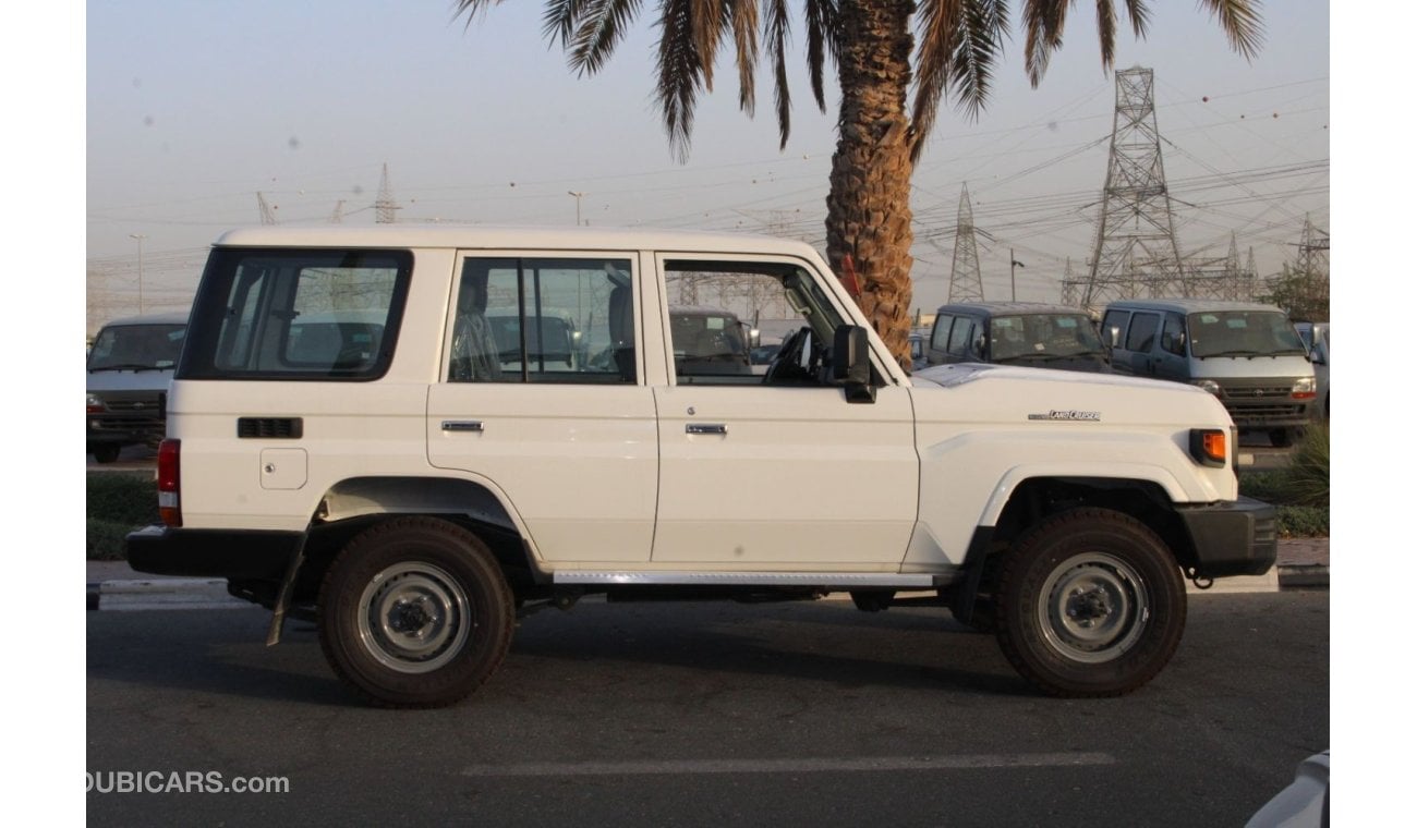 تويوتا لاند كروزر 70 TOYOTA LAND CRUISER 76 4.2L L6 DSL 4WD LX STD MANUAL