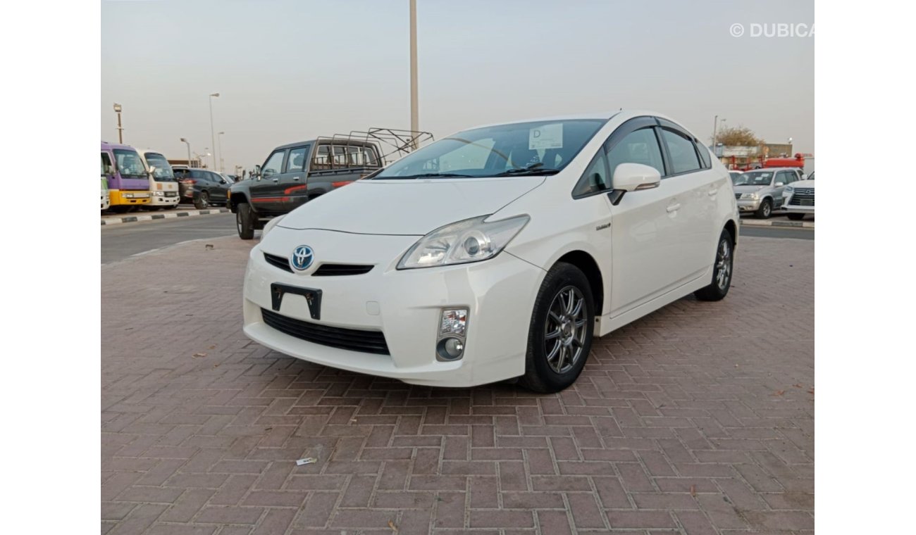 تويوتا برياس TOYOTA PRIUS RIGHT HAND DRIVE (PM1593)