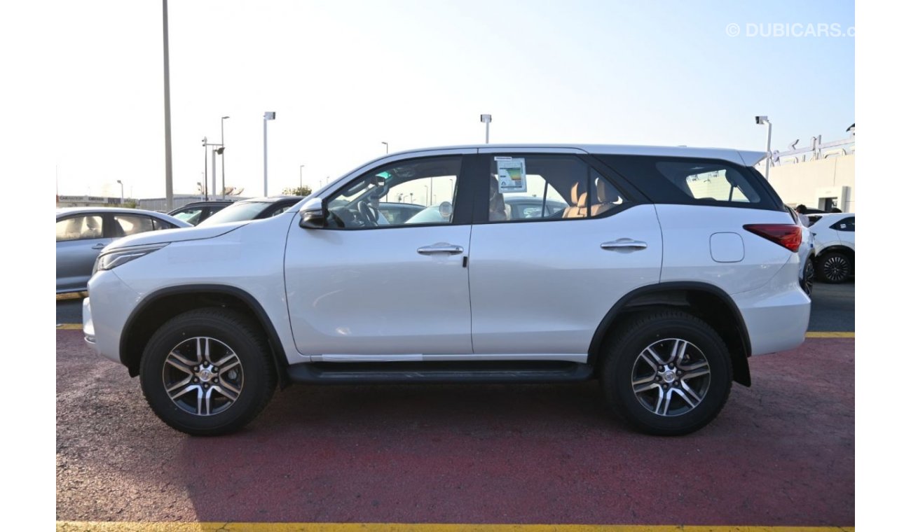 تويوتا فورتونر Toyota Fortuner GX 2.7L Petrol, SUV, 2WD Color White Model 2023