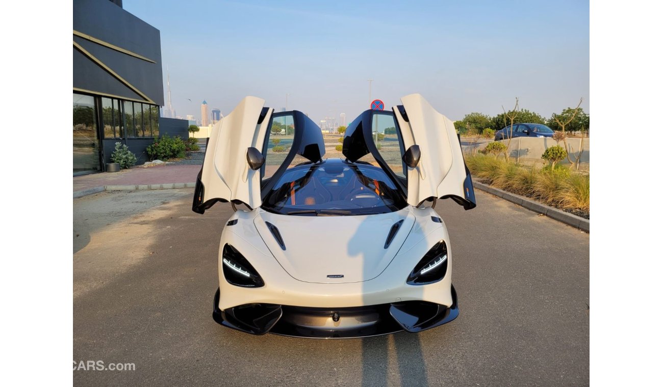 مكلارين 765LT 2022 Brand New - 1 of 765 units only made