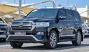 Toyota Land Cruiser VXR 5.7L 4WD