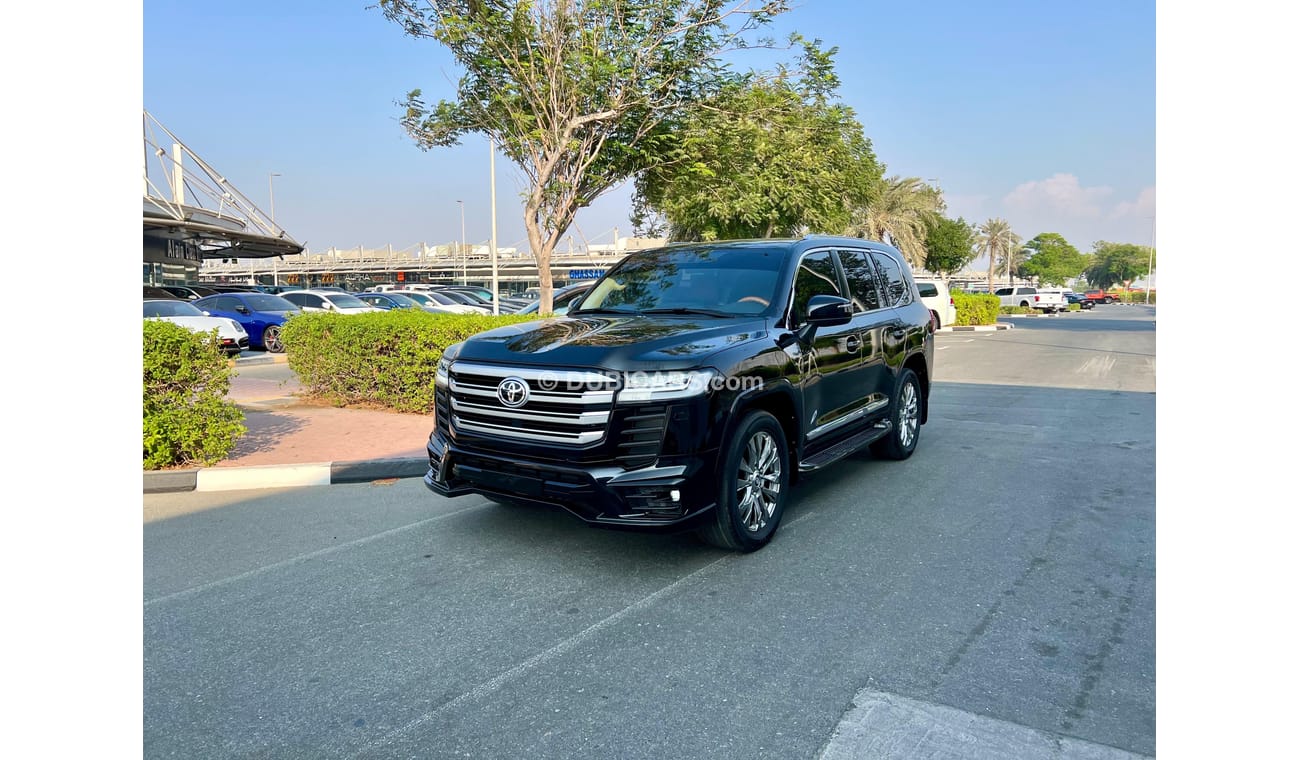 تويوتا لاند كروزر LAND CRUISER GXR 2011 FACE LIFTED 2023 MODEL V6 PETROL 4x4