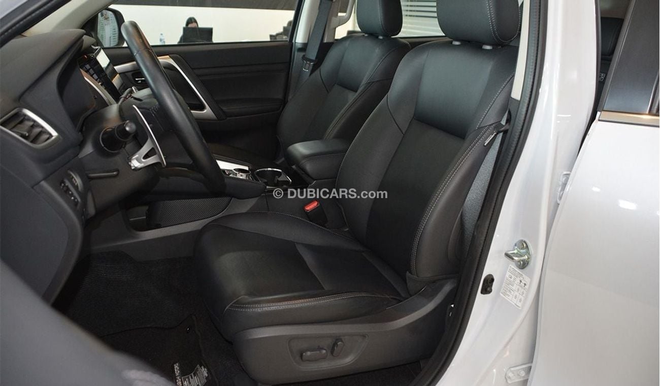 Mitsubishi Montero Montero Sports Leather seats Sunroof 4wd