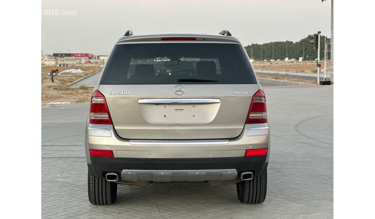 Mercedes-Benz GL 500 موديل 2008 خليجي فل موصفات حاله ممتازه جداااا من الداخل والخارج