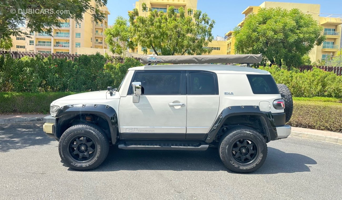 Toyota FJ Cruiser GXR 4.0L A/T