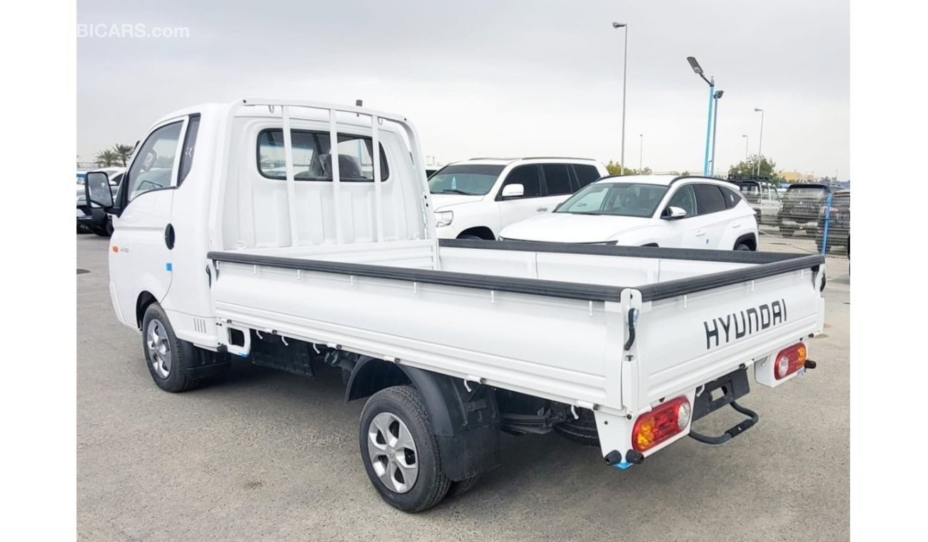 هيونداي H 100