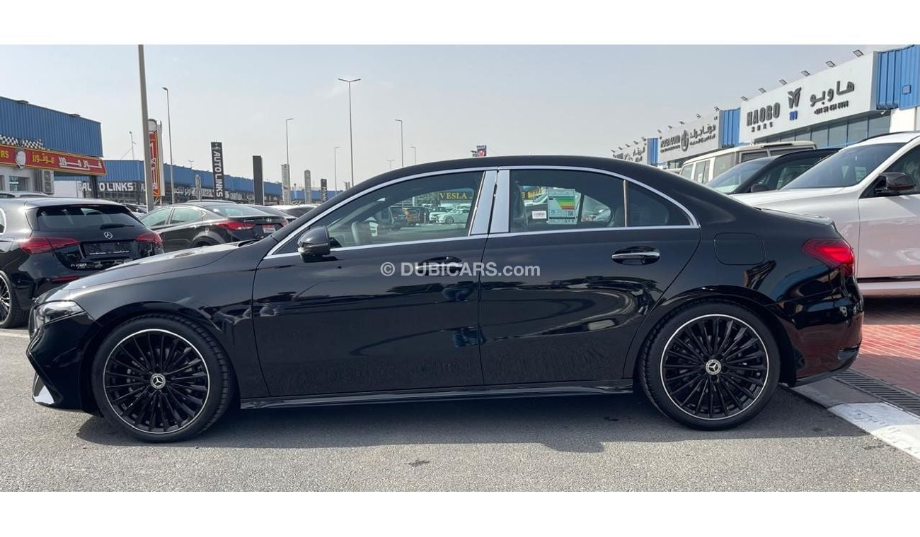 مرسيدس بنز A 200 AMG AMG 5 years Warranty 2025 GCC