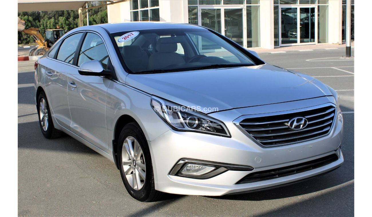 Hyundai Sonata Hyundai Sonata 2017 GCC in excellent condition without accidents, very clean from inside and outside