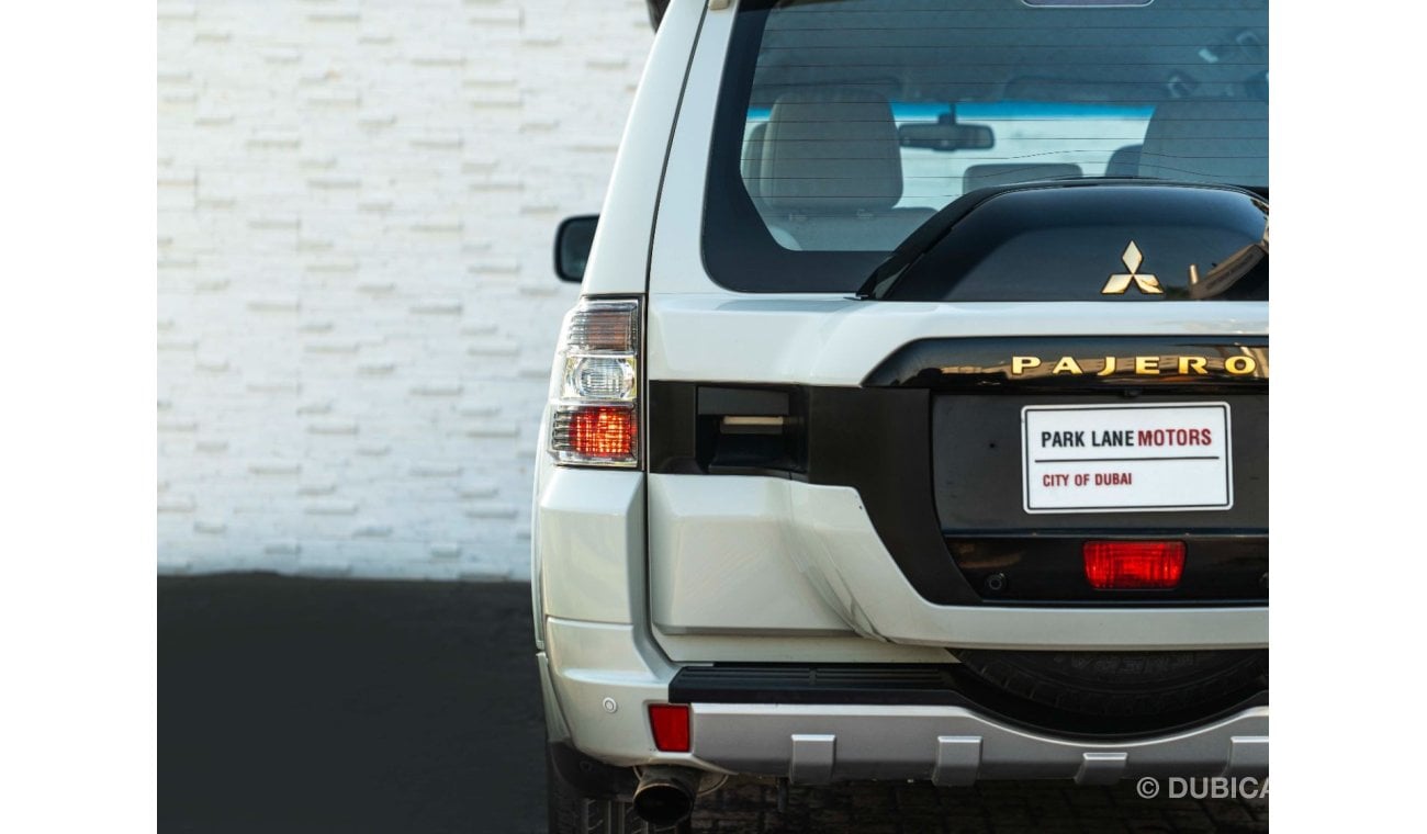 ميتسوبيشي باجيرو AED 1,415 PM • 3.8L PAJERO GLS TOP • ONLY 60,000 KMS • GOLD EMBLEM PACKAGE WITH RHINO ROOF-RACK