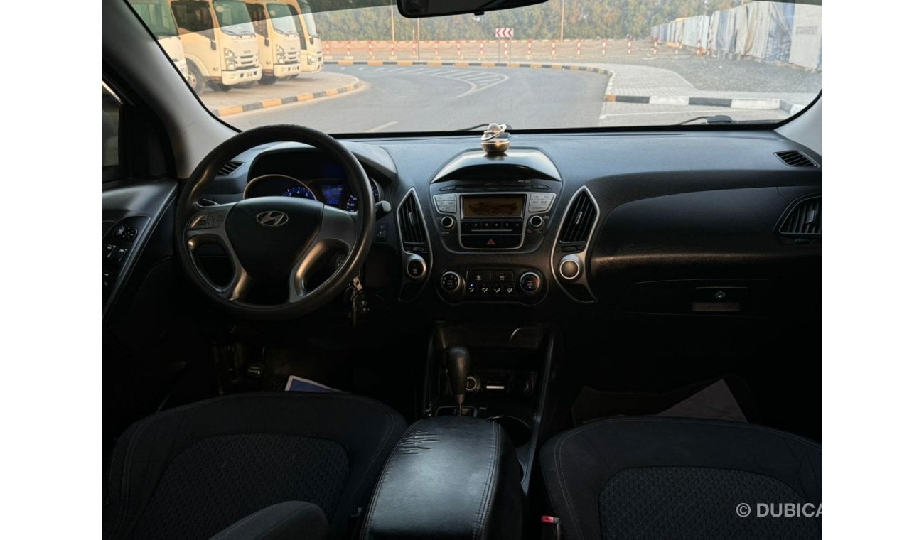 Hyundai Tucson GLS 2.0L In excellent condition and requires no expenses