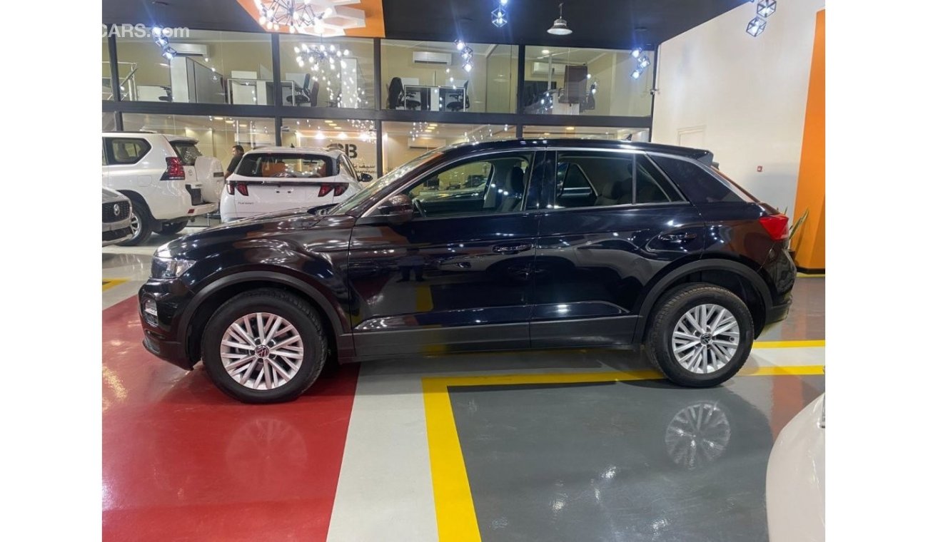 Volkswagen T ROC AED 1360 EMi @ 0% DP | Volkswagen T-Roc 2021 TREND LINE | 1.4L | GCC |  FWD | Under Warranty |