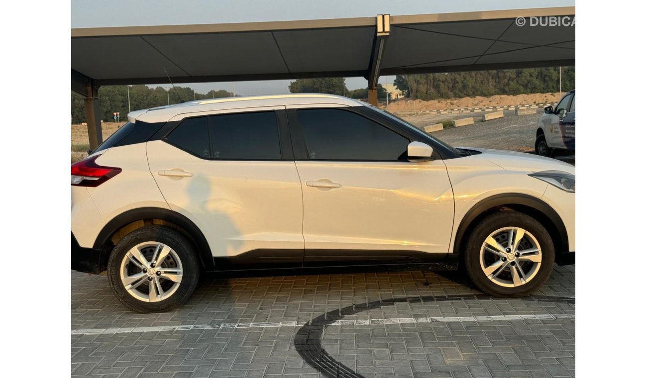 Nissan Kicks S