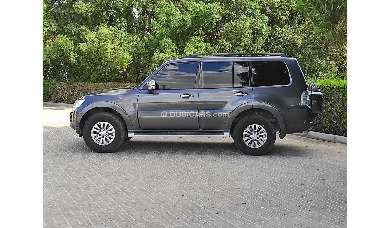 ميتسوبيشي باجيرو GLS 3.5L (186 HP) (7 Seater) Mitsubishi pajero 2013  full automatic