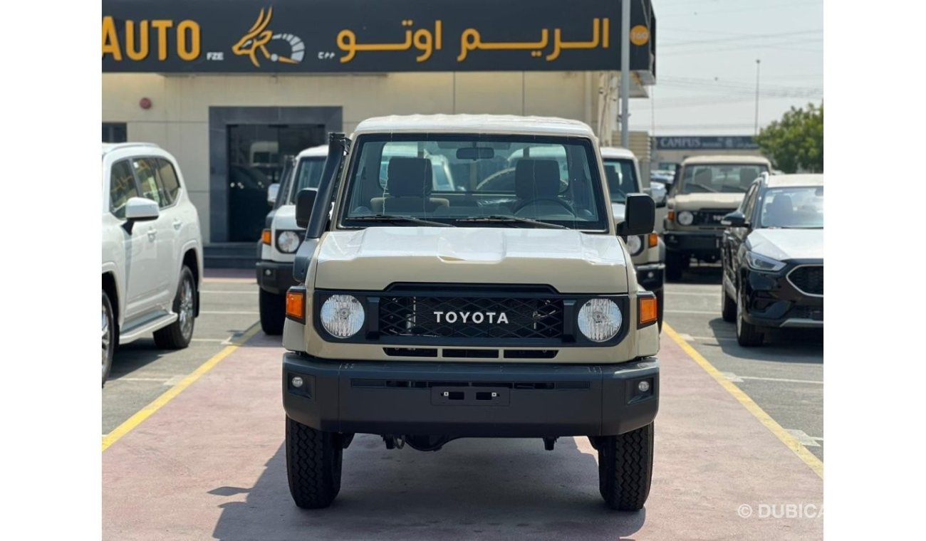 تويوتا لاند كروزر بيك آب TOYOTA LAND CRUISER (70 SERIES) (GRJ79) 4.0L Pick-up 4WD 2024