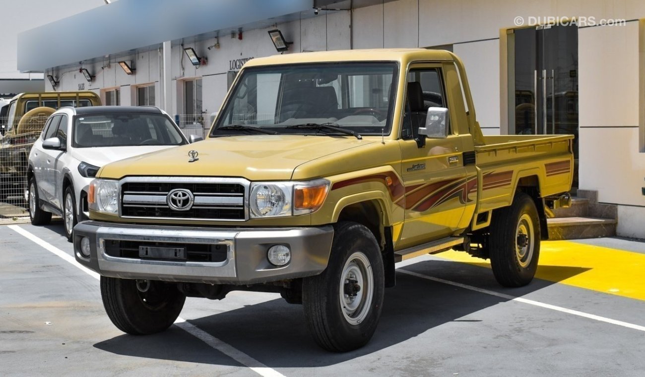 تويوتا لاند كروزر بيك آب TOYOTA LAND CRUISER PICK-UP 4.0L V6 PETROL 2022