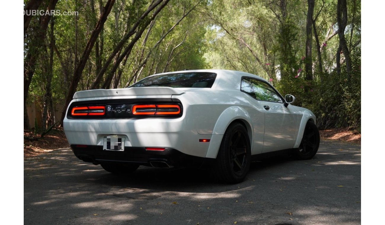 Dodge Challenger R/T 5.7L (370 HP)