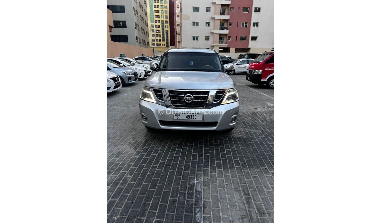 نيسان باترول SE Platinum 5.6L NISSAN PATROL PLATINIUM VVEL V8 - GCC SPECS - WELL MAINTAINED