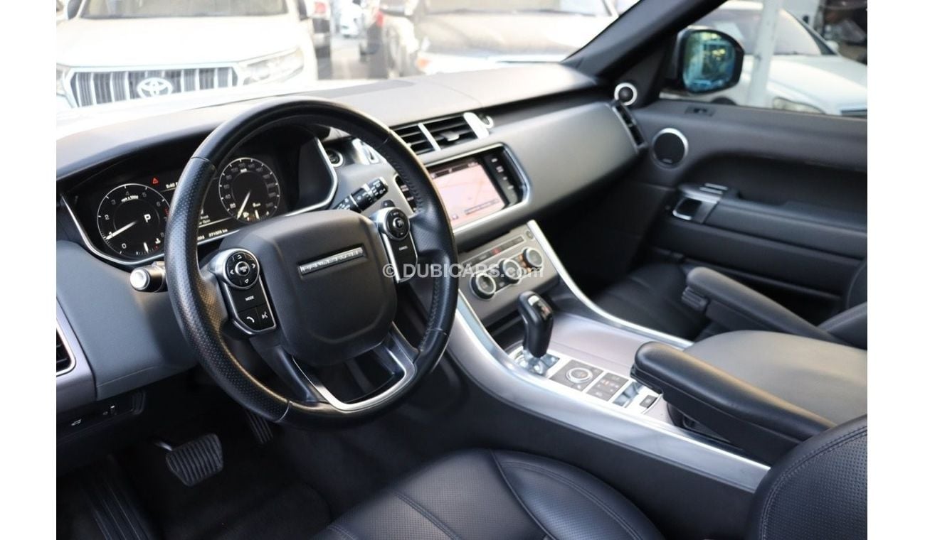 Land Rover Range Rover Sport Range Rover Sport HSE / 2014 / GCC / Free Accident/ First Owner