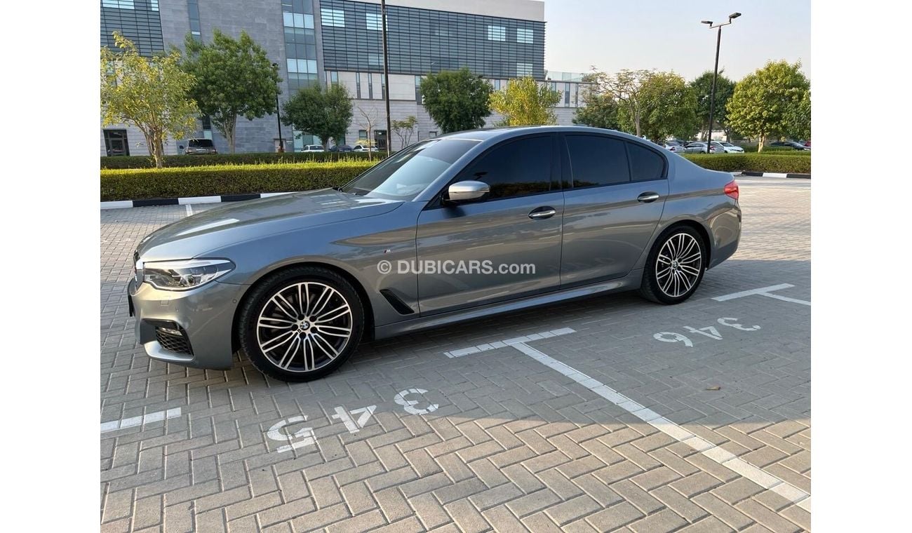 بي أم دبليو 530i Luxury M Sport Package 2.0L