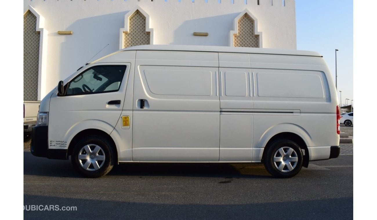 Toyota Hiace GLS - High Roof Toyota Hiace Highroof Van 2.7 ltr, model:2021. Excellent condition