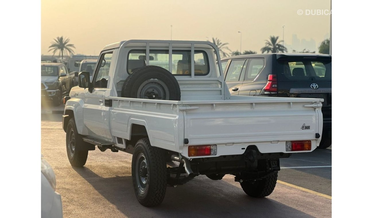 تويوتا لاند كروزر بيك آب Toyota LC SC 79 4.2L DSL MT V6 2024