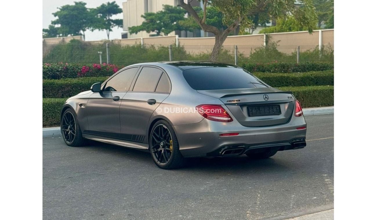 Mercedes-Benz E 63 AMG Std