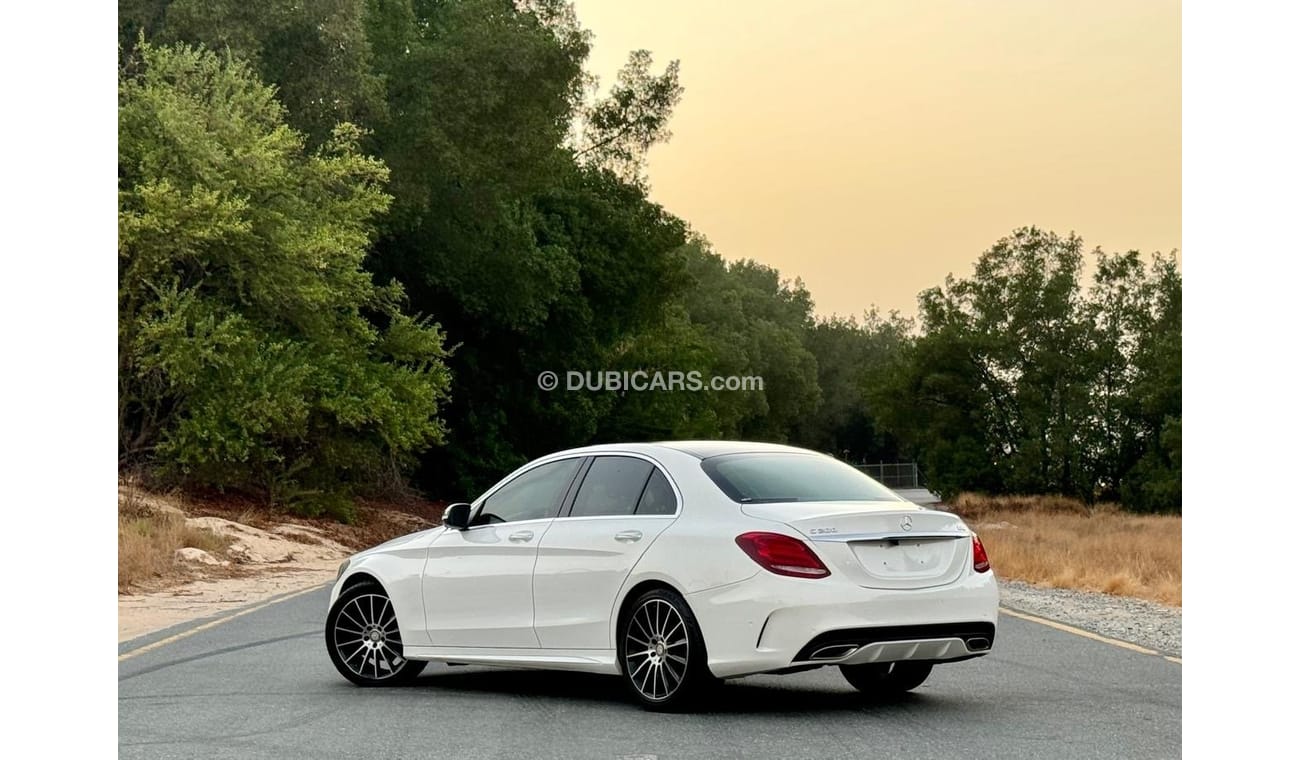 Mercedes-Benz C200 ONLY 1600/- AED MONTHLY INSTALLMENT WITH ZERO DOWN PAYMENT