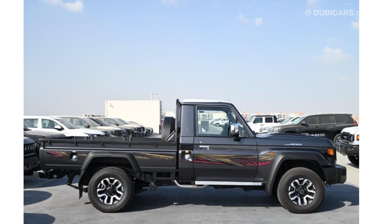 تويوتا لاند كروزر بيك آب Single Cab SDLX 2.8L Diesel 4WD Automatic - Euro 5