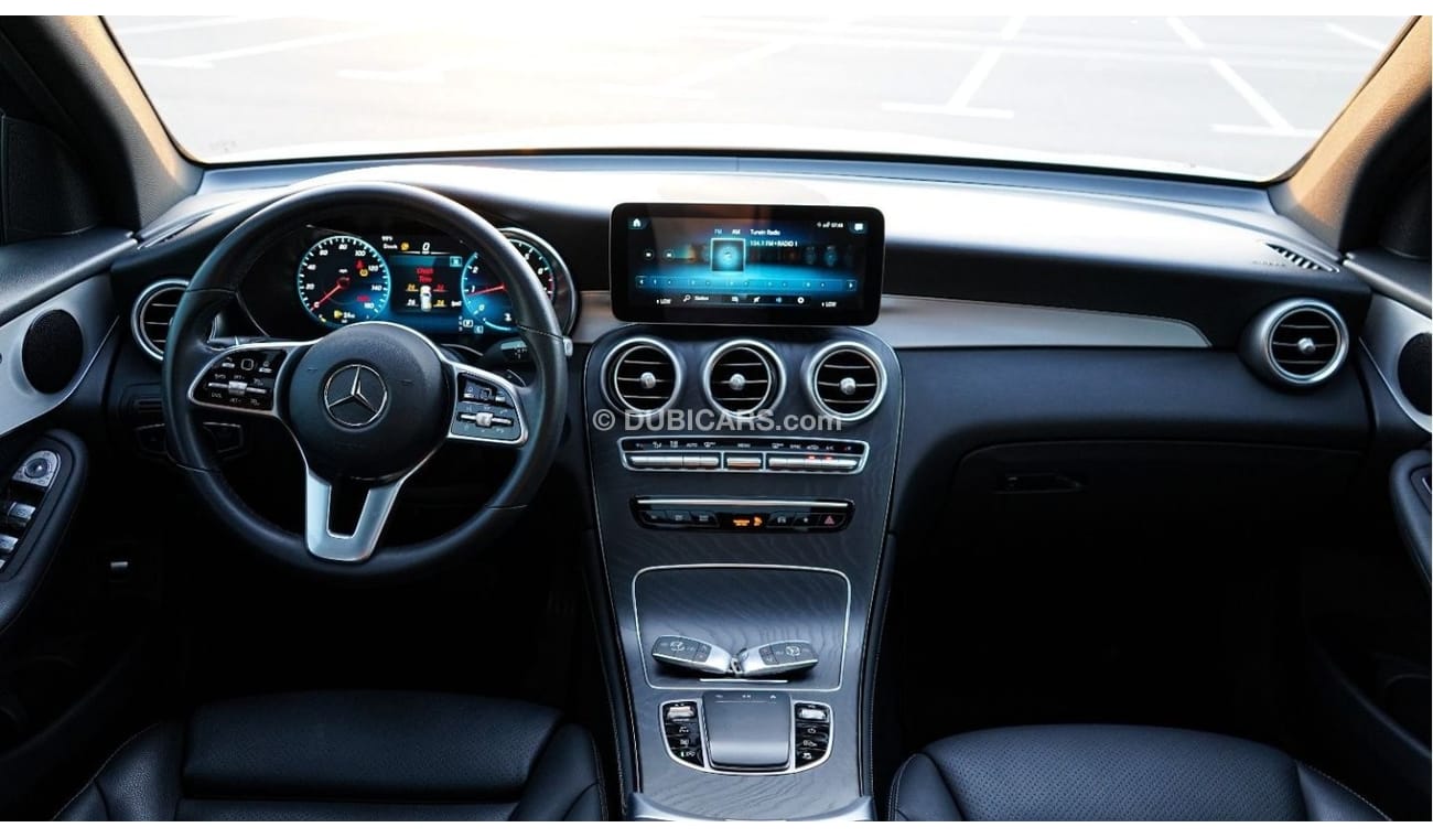 مرسيدس بنز GLC 300 4MATIC