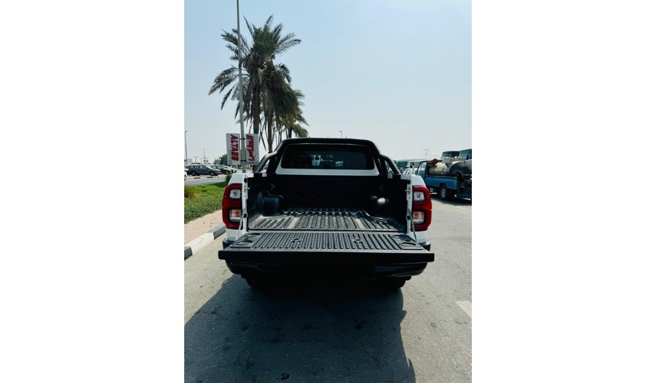 تويوتا هيلوكس TOYOTA HILUX GR SPORTS 2.4CC ديزل (اليد اليمنى) اليابان