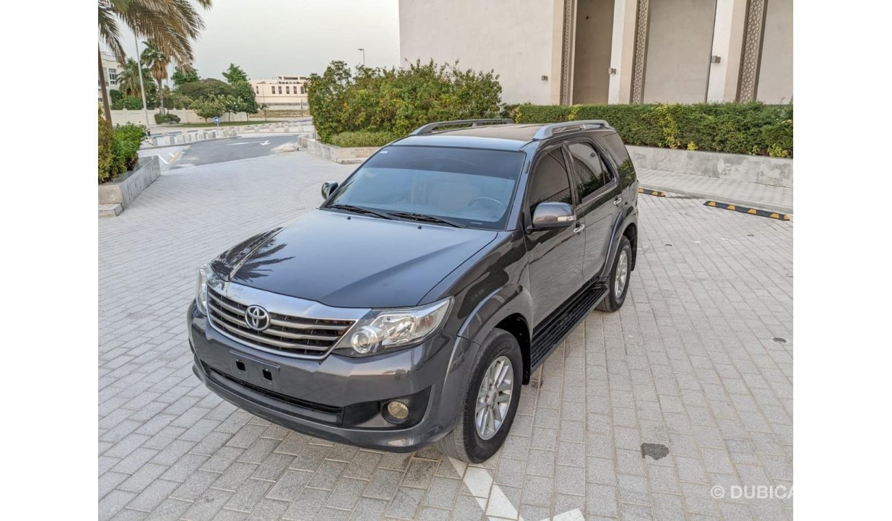 تويوتا فورتونر Toyota fortuner 2014 petrol left hand drive