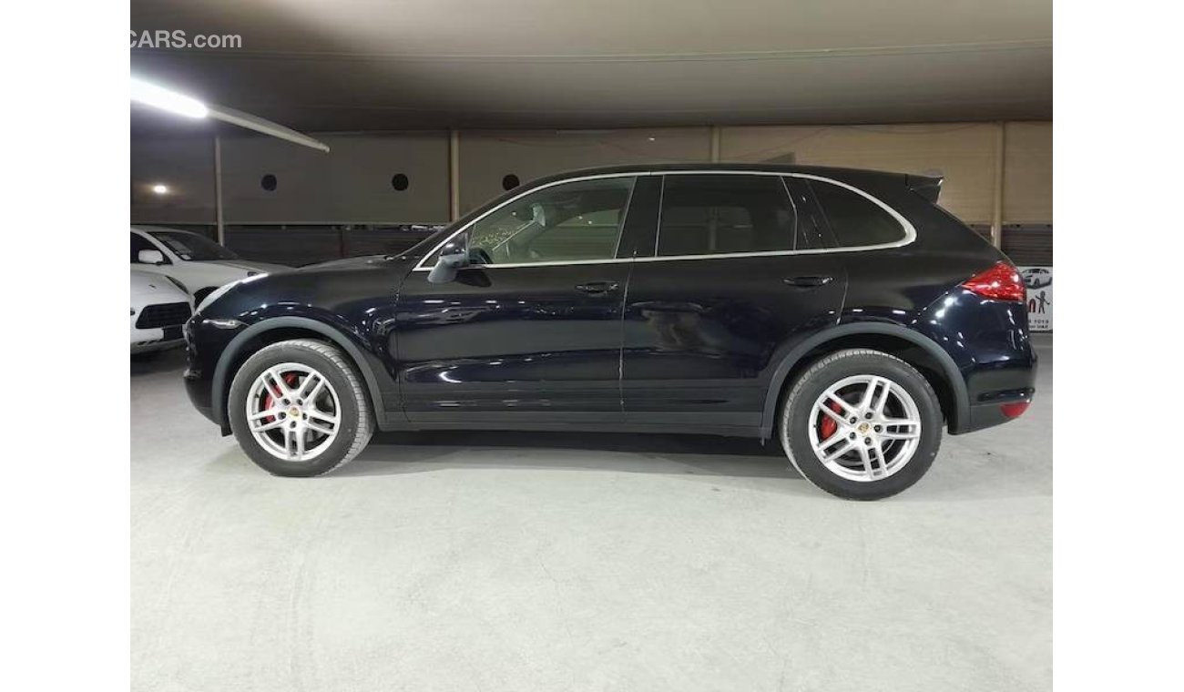 بورش كايان أس PORSCHE CAYENNE S 4.8L 2012, WITH LOW MILEAGE, SUNROOF AND MORE..