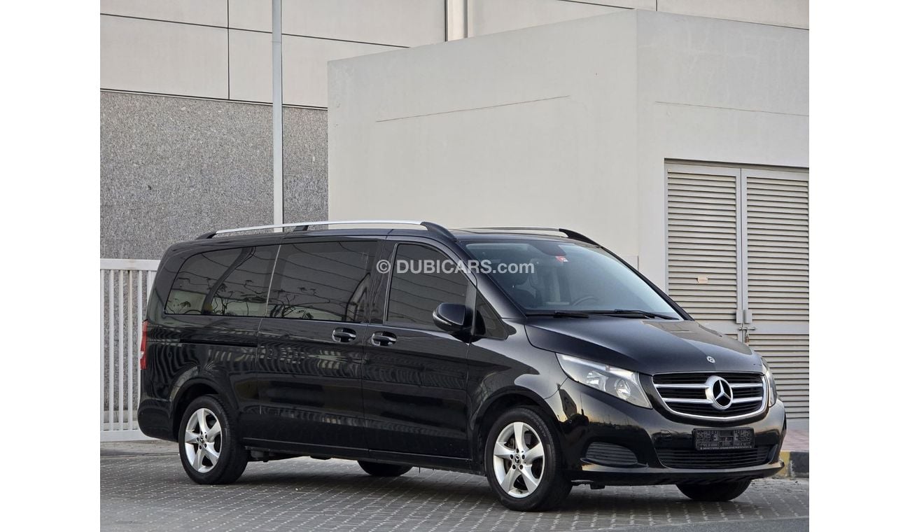 Mercedes-Benz V 250 Std 2.1L MERECDES V-250 GCC 2018 ORGINAL APINT // ACCIDENT FREE // PERFECT CONDITION