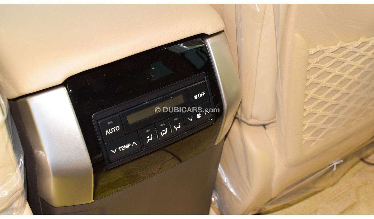 Toyota Prado TOYOTA PRADO VXR 2023 (AL FUTTAIM WARRANTY)