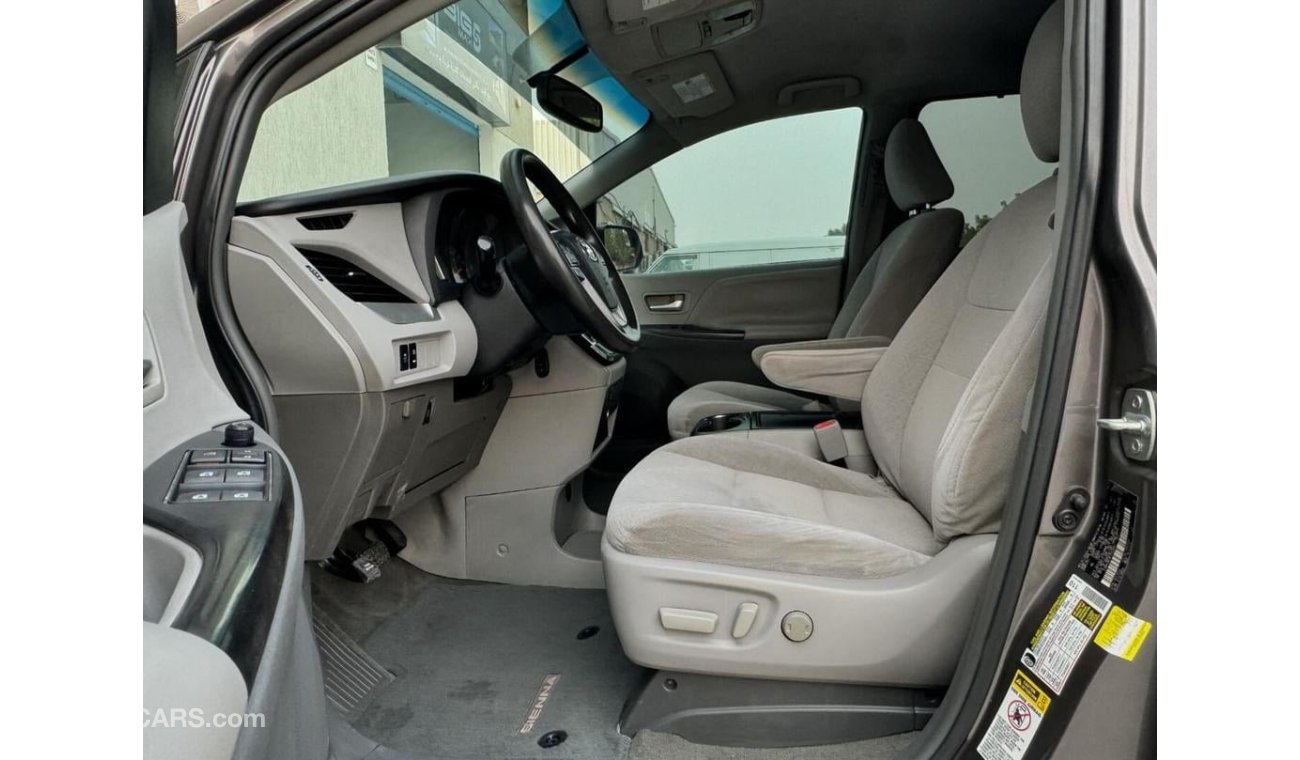 Toyota Sienna تويوتا سيينا LE وارد 2015