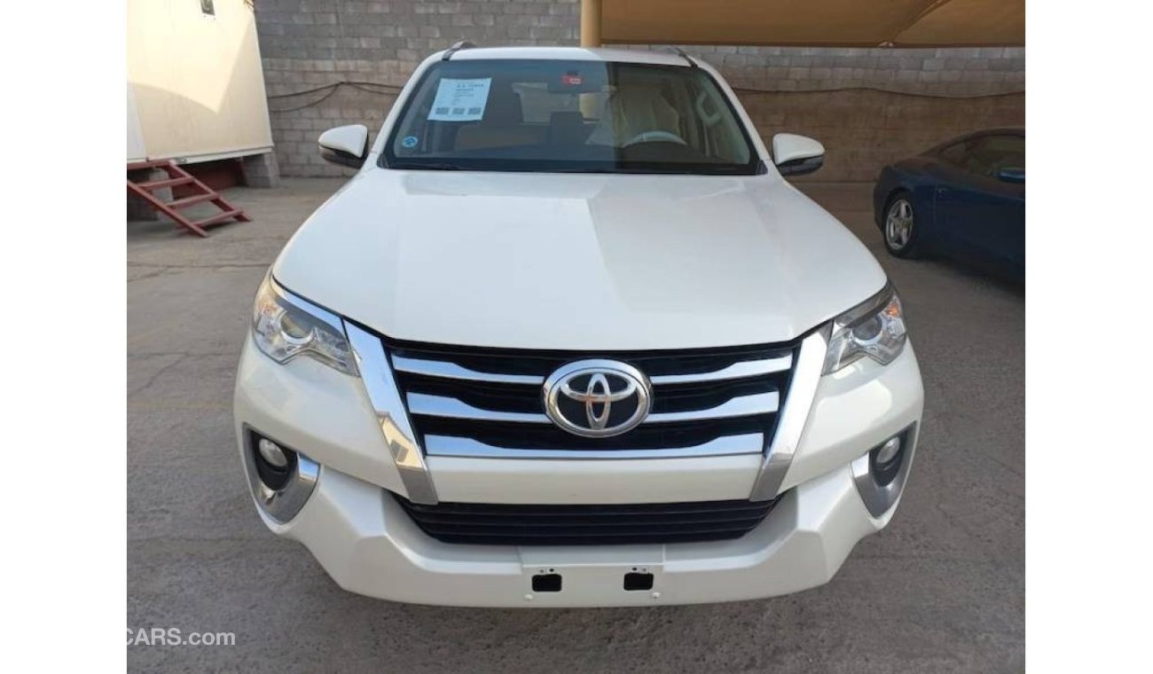 Toyota Fortuner TOYOTA FORTUNER 2.7EXR 2020 IN EXCELLENT CONDITION WITH SET OF 03 KEYS