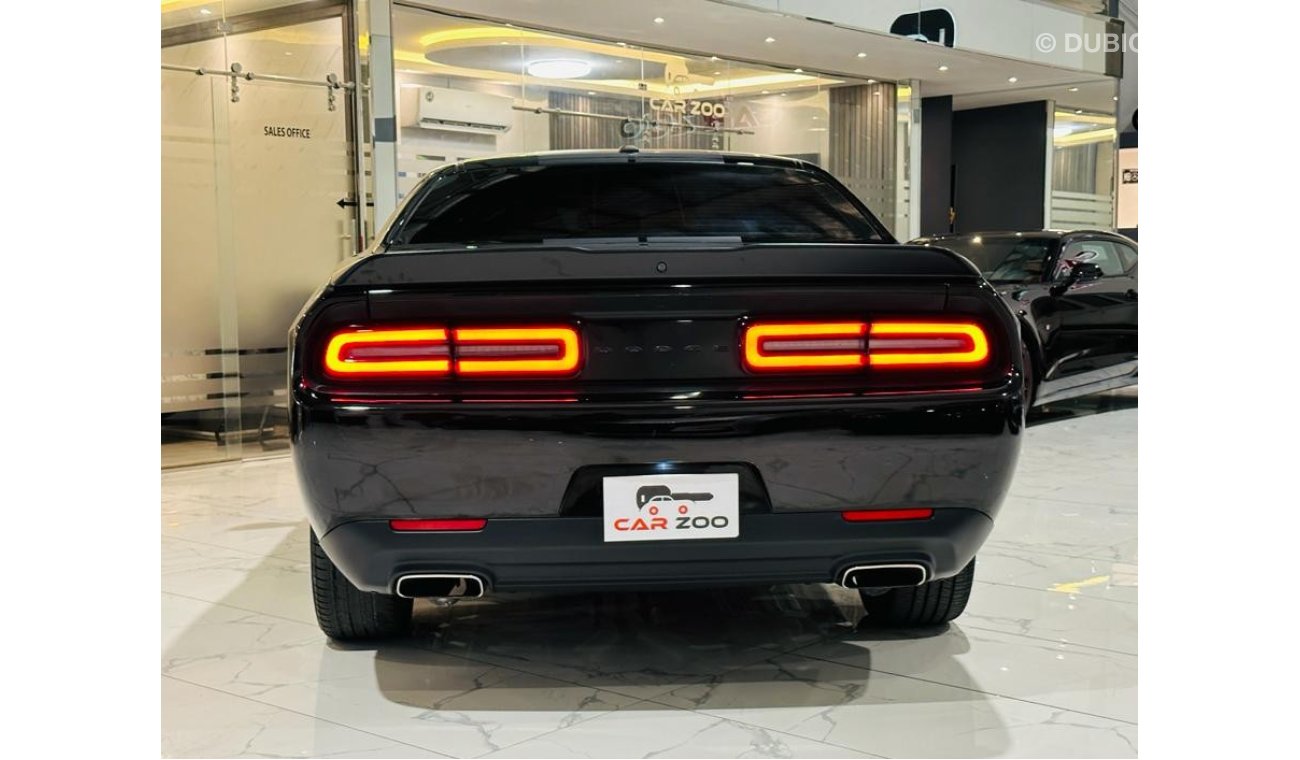 Dodge Challenger SXT